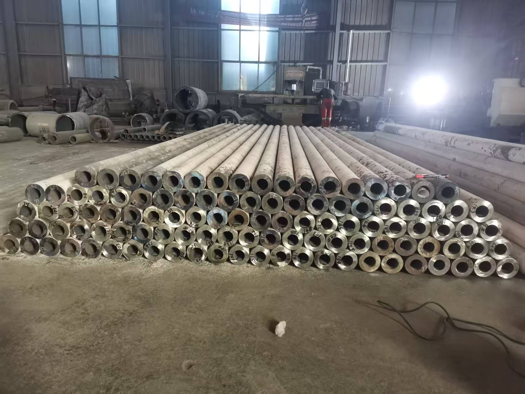TUBES